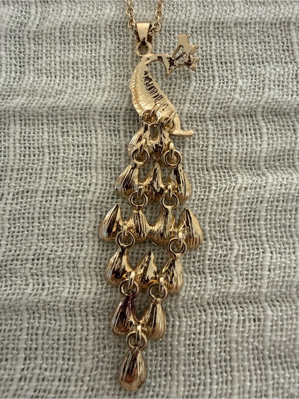 Sparkling Peacock Statement Necklace 🦚✨